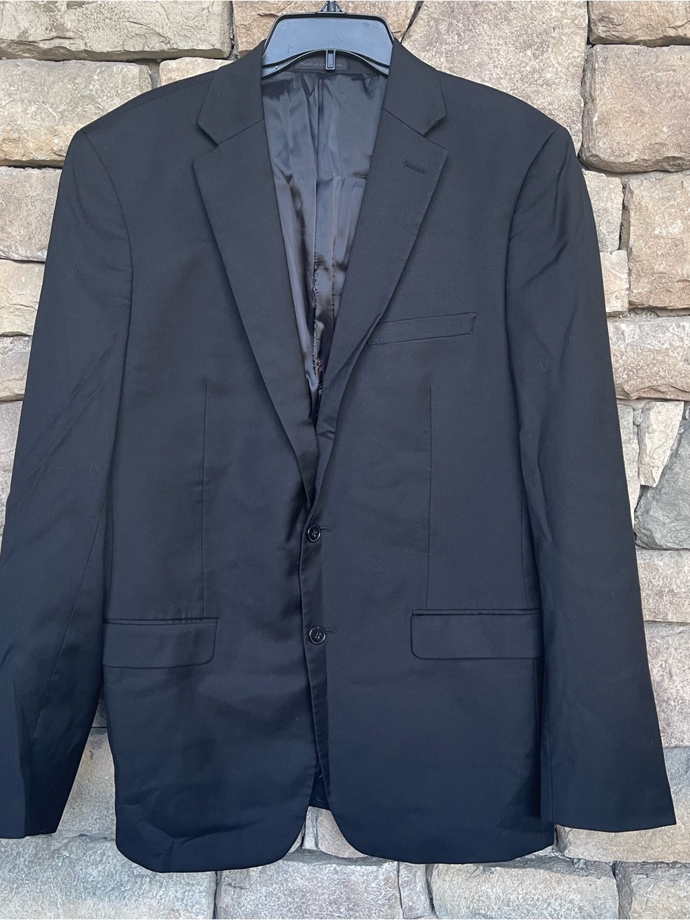 Men's Black suit jacket 44L Calvin Klein like new